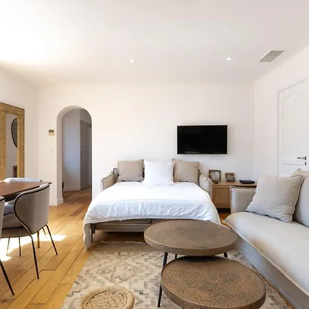Apartment Place Des Lices - Quaranta *